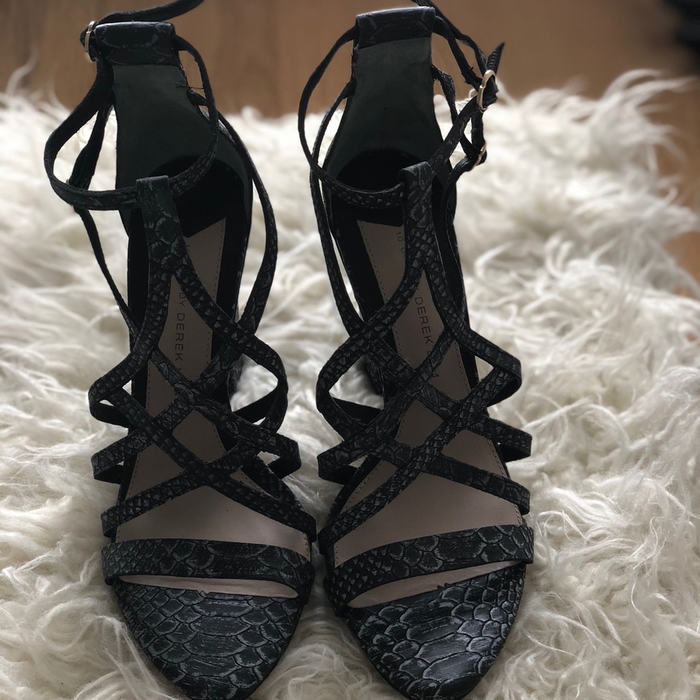 10 CROSBY DEREK LAM Snakeskin High Heel Wedge $595 - Picture 2 of 5